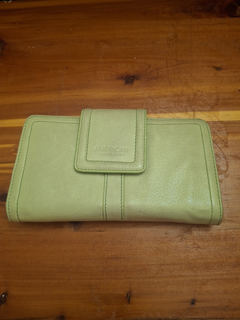 Vintage American Light Green Leather Bifold Wallet